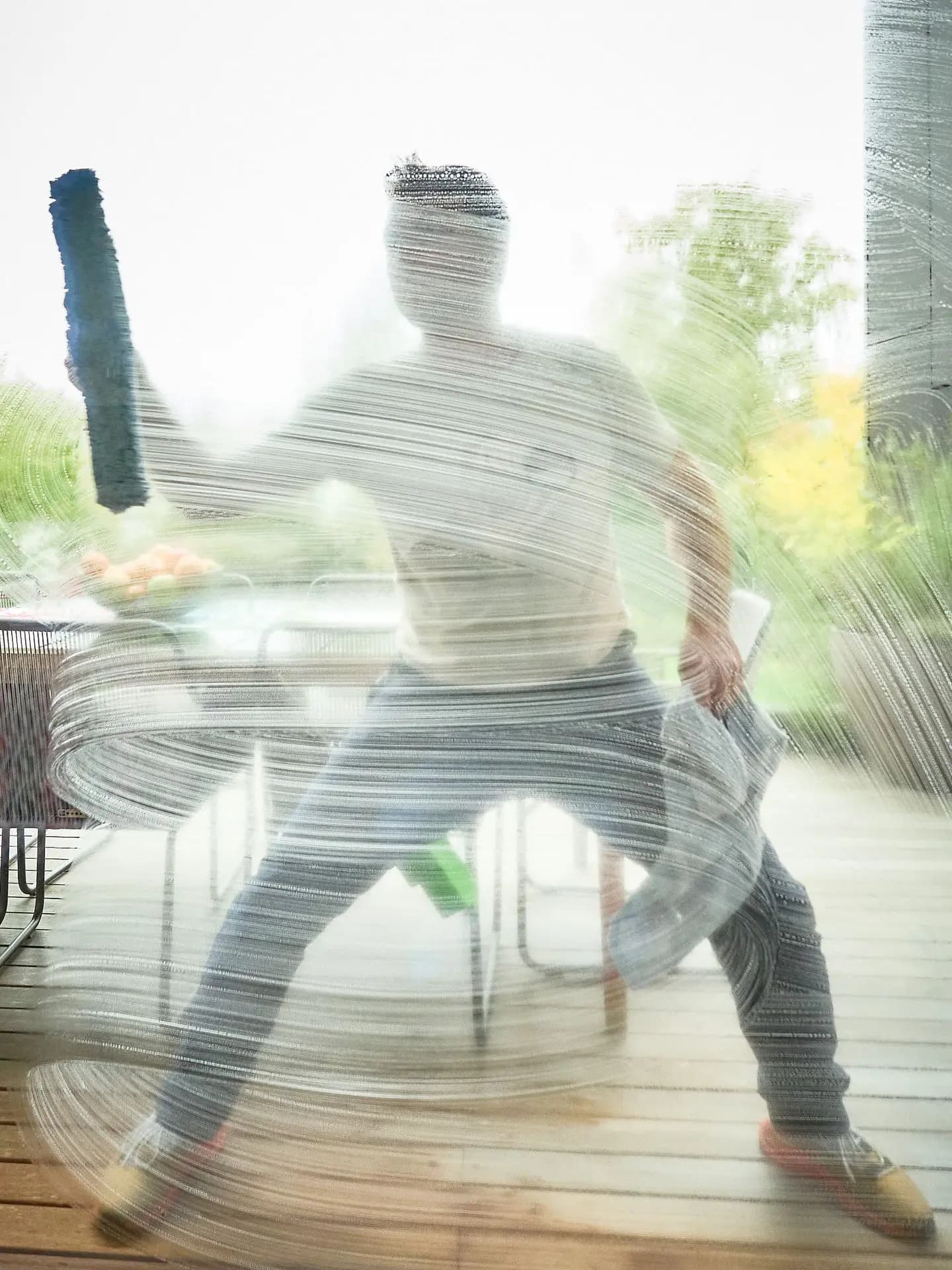 How to Clean Windows Without Streaks in 5 Minutes