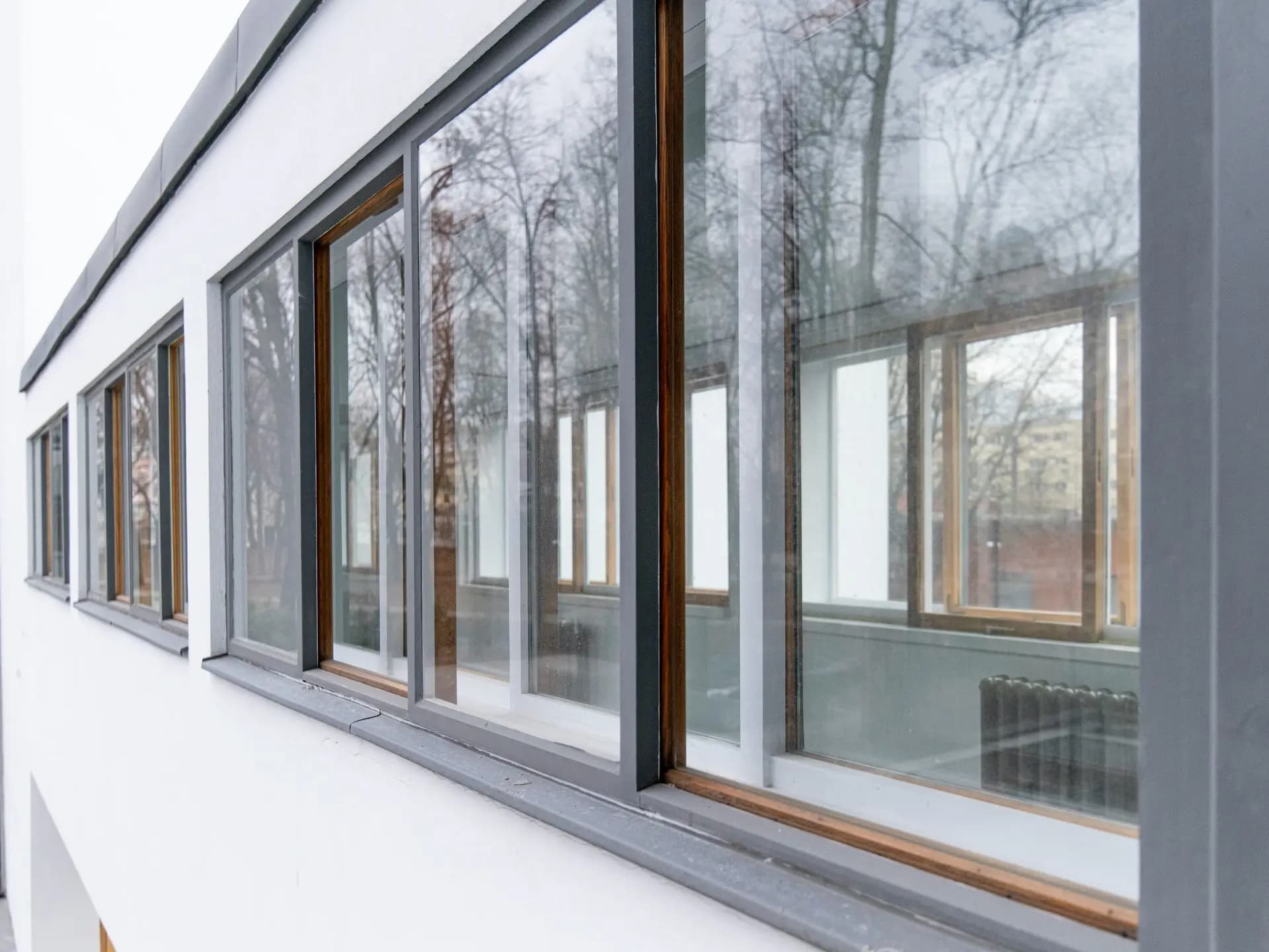 How to Clean Internorm Windows: Professional Guide