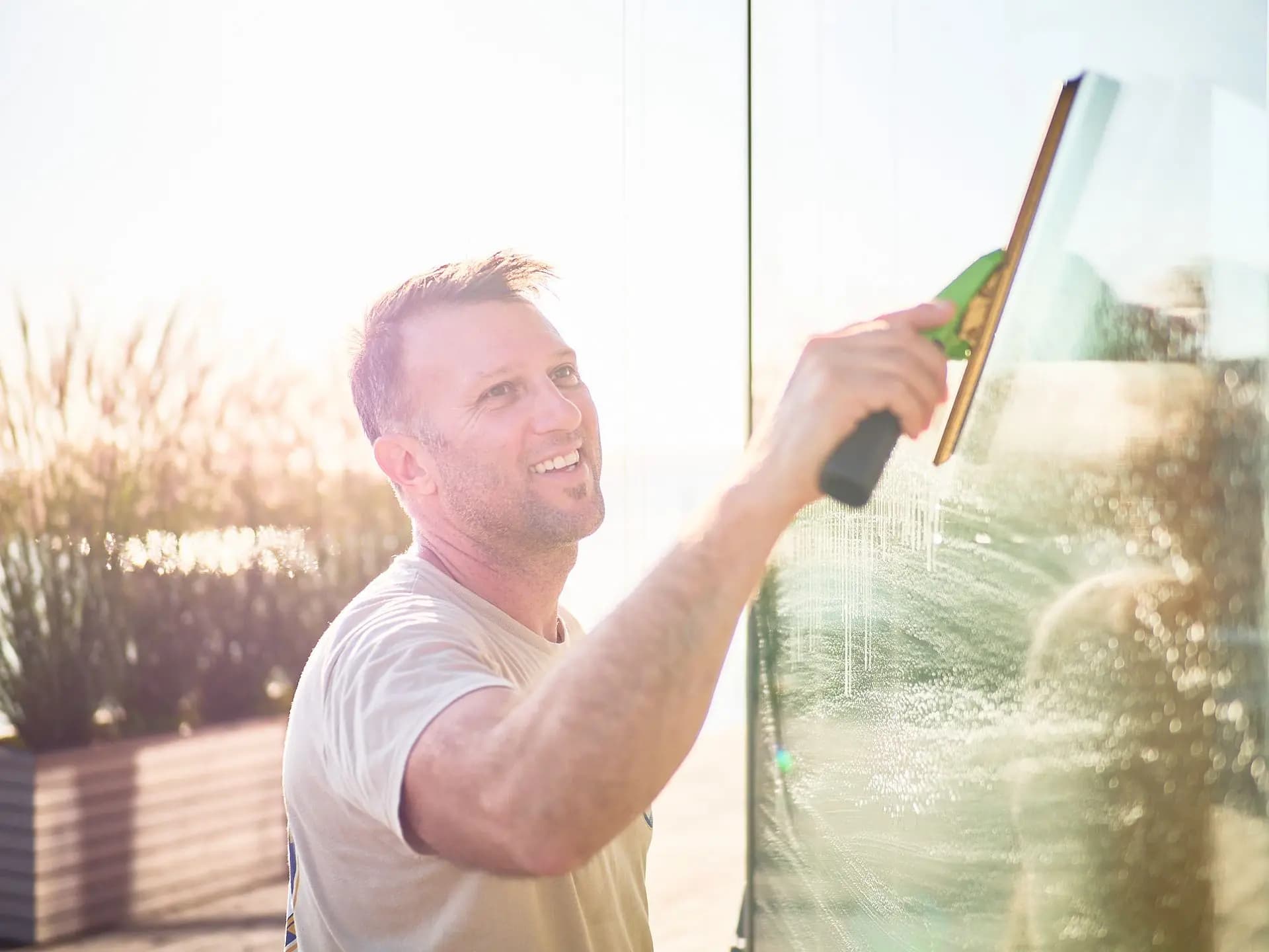 How to Clean Windows Properly (2026 Guide)
